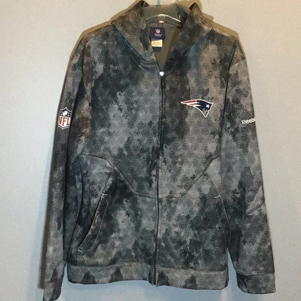 Reebok NFL NE Patriots zip up hoodie jacket